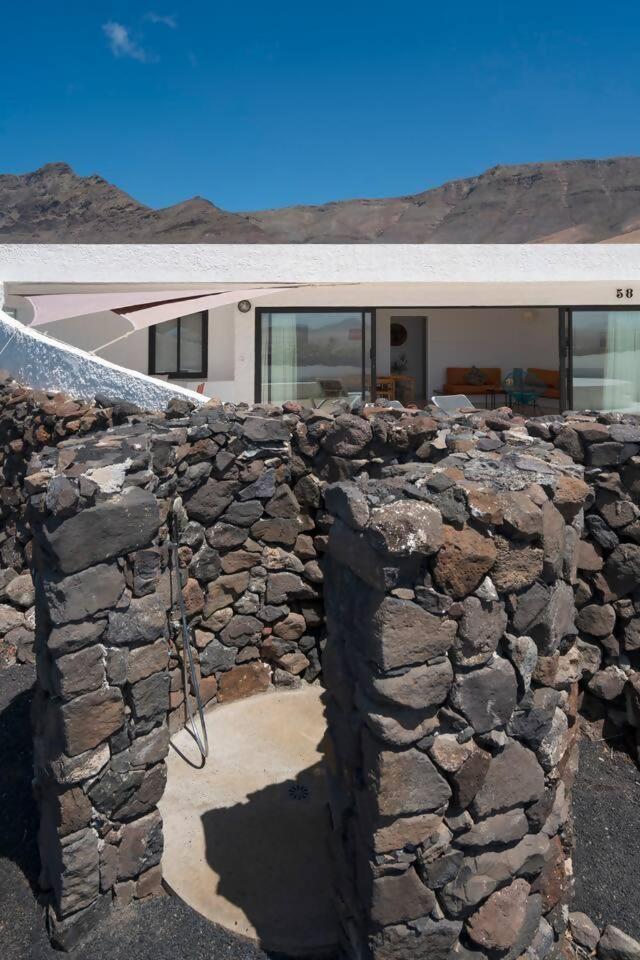 Lanzarote Famara Beach Bungalow Extérieur photo
