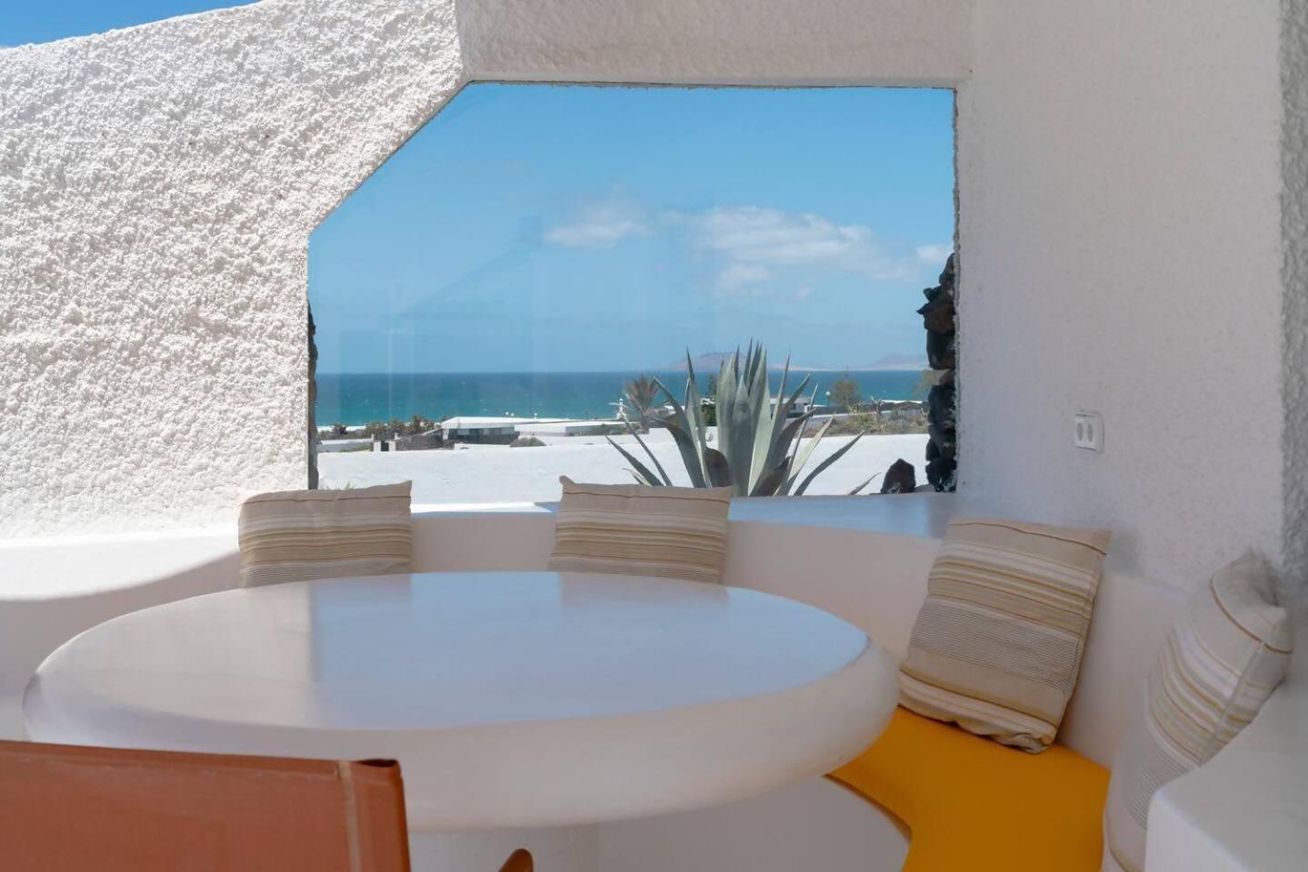 Lanzarote Famara Beach Bungalow Extérieur photo